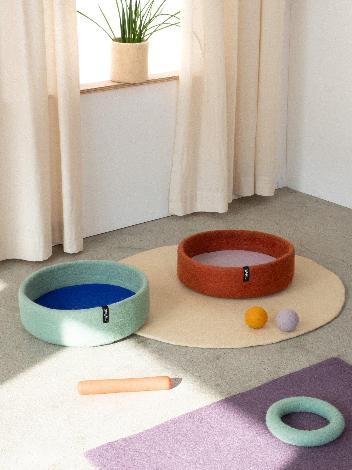 myfelt Fine Cat Basket — detail