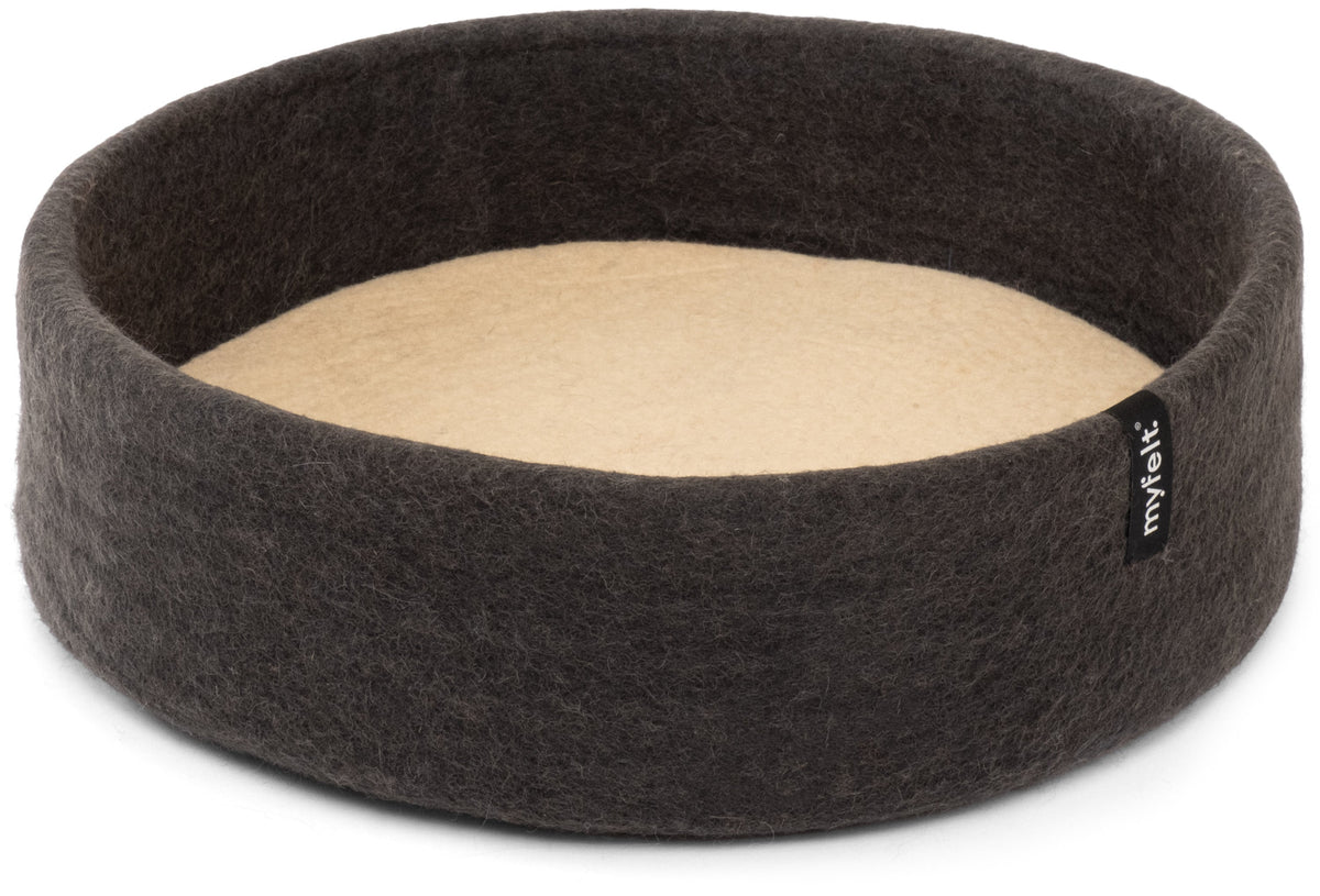 myfelt Kuno Dog Basket — Anthracite / Beige / 40 cm