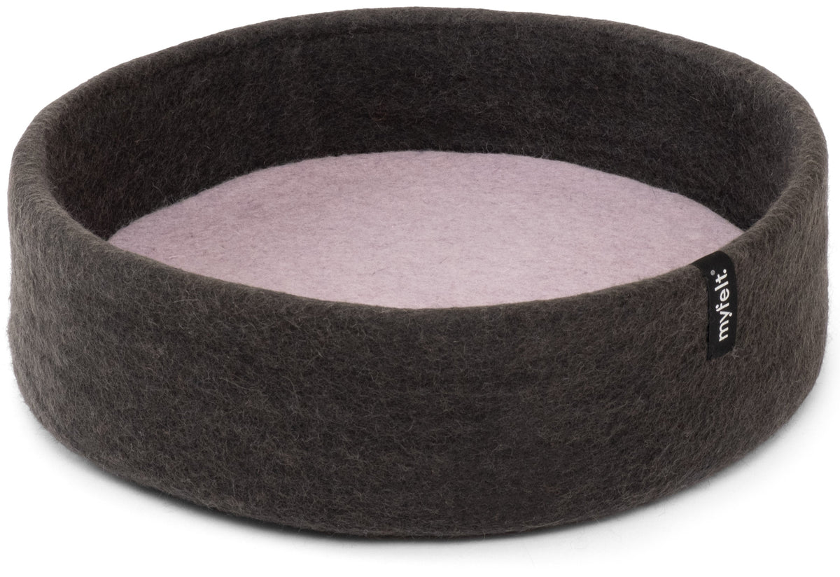 myfelt Kuno Cat Basket — Anthracite / Lavender / 40 cm