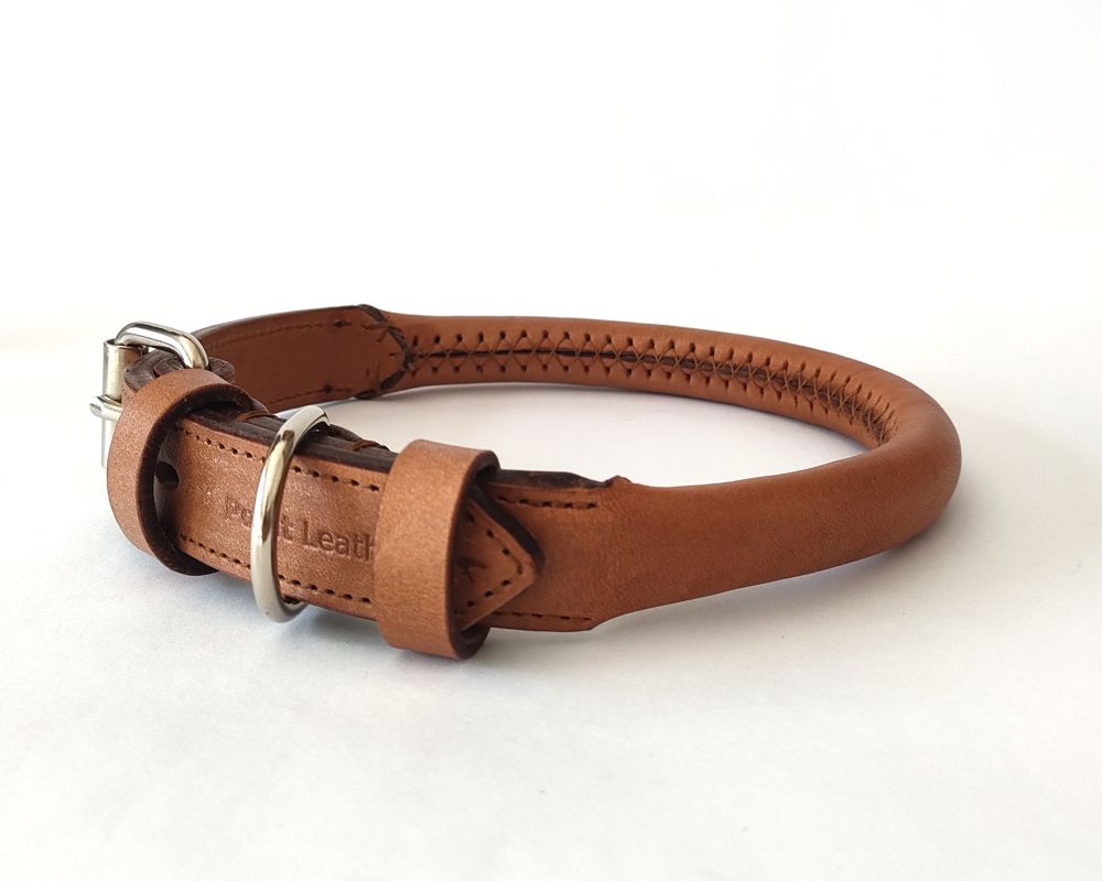 Chunky Rolled Leather Collar